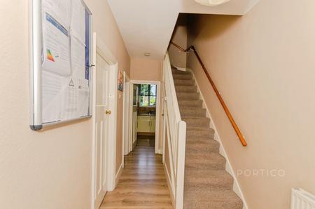 3 bedroom apartment to rent - Penrhyn Avenue, London, E17 - Property View 2