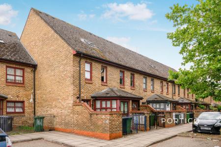 4 bedroom house to rent - Queens Road, London, E17 - Property View 1