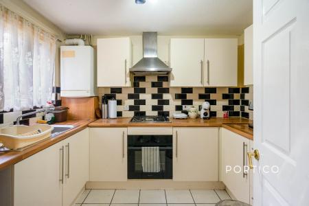 4 bedroom house to rent - Queens Road, London, E17 - Property View 2