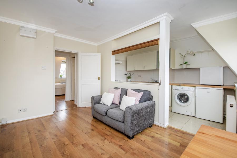 1 bedroom apartment to rent - St. Ann's Hill, London, SW18 - Property View 3