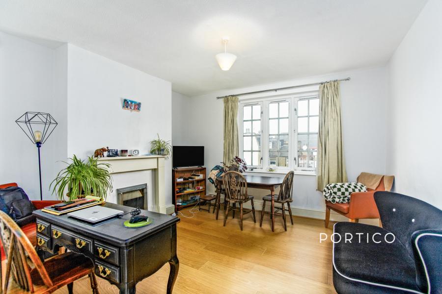 2 bedroom apartment to rent - Frogmore, London, SW18 - Property View 1