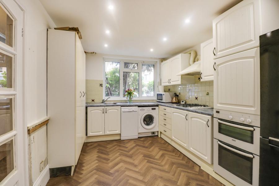3 bedroom house to rent - Westdean Close, London, SW18 - Property View 1