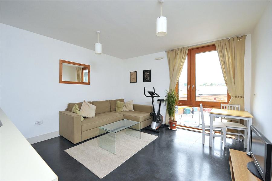 1 bedroom apartment to rent - Garratt Lane, London, SW18 - Property View 2
