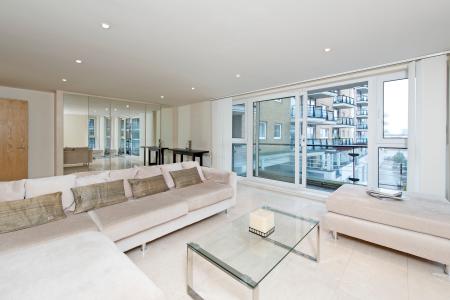 2 bedroom apartment to rent - Smugglers Way, London, SW18 - Property View 1