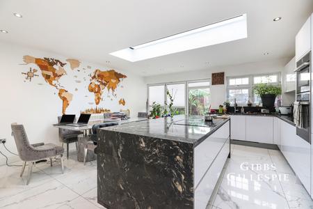 to let tangmere gardens london 61459 - Gibbs Gillespie