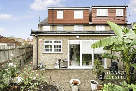 to let tangmere gardens london 61459 - Gibbs Gillespie