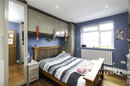 to let tangmere gardens london 61459 - Gibbs Gillespie