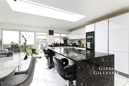 to let tangmere gardens london 61459 - Gibbs Gillespie