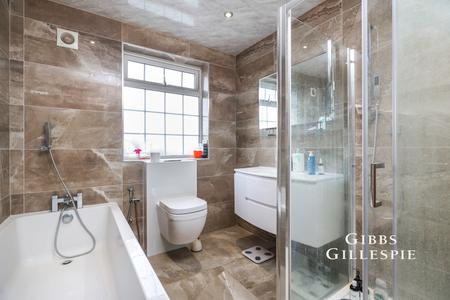 to let tangmere gardens london 61459 - Gibbs Gillespie