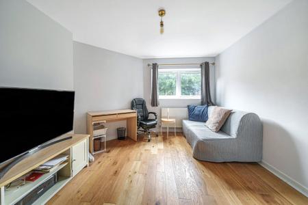 let lawn road london 55943 - Gibbs Gillespie