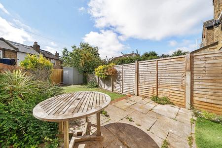 let whitestile road london 60421 - Gibbs Gillespie