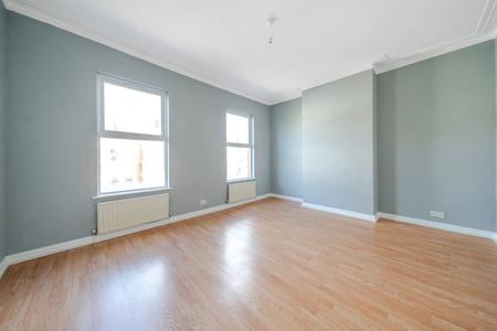 let whitestile road london 60421 - Gibbs Gillespie