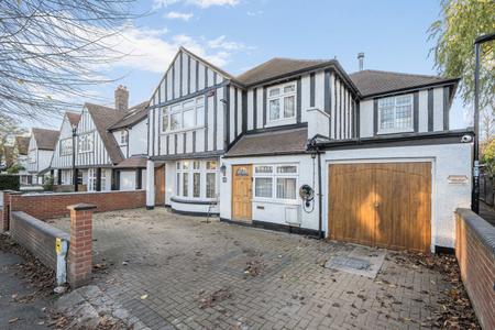 for sale queen anne's gardens london 62435 - Gibbs Gillespie