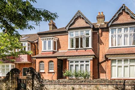 for sale kerrison road london 25733 - Gibbs Gillespie