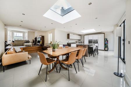 for sale hillcrest road london 23128 - Gibbs Gillespie