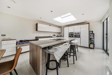 for sale hillcrest road london 23128 - Gibbs Gillespie