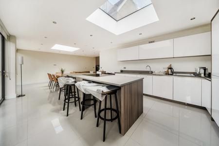 for sale hillcrest road london 23128 - Gibbs Gillespie