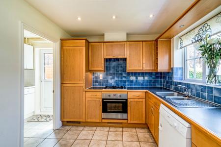 let chalfont road london 43877 - Gibbs Gillespie