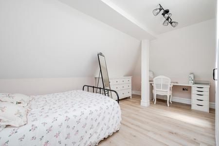 for sale bakers wood london 72051 - Gibbs Gillespie
