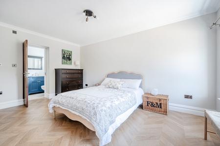 for sale bakers wood london 72051 - Gibbs Gillespie