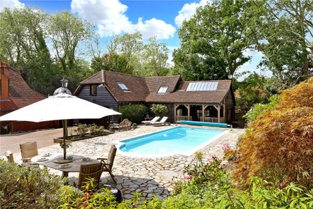 for sale hedgerley lane london 69788 - Gibbs Gillespie