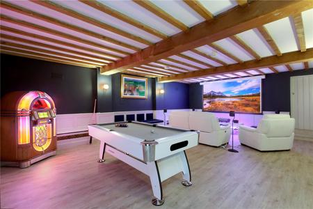 for sale hedgerley lane london 69788 - Gibbs Gillespie