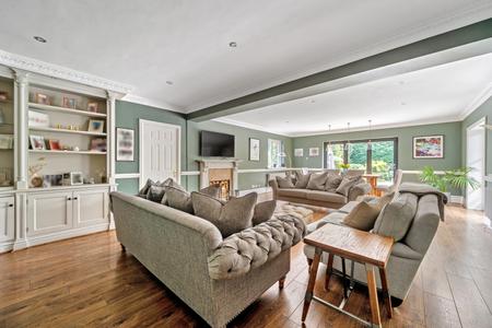 for sale slade oak lane london 22539 - Gibbs Gillespie