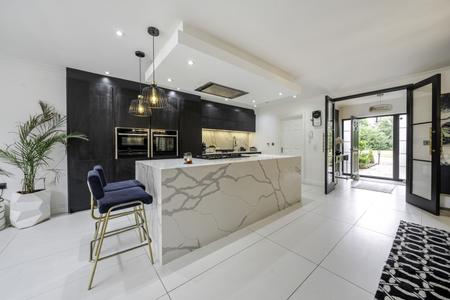 for sale laurel court london 57914 - Gibbs Gillespie