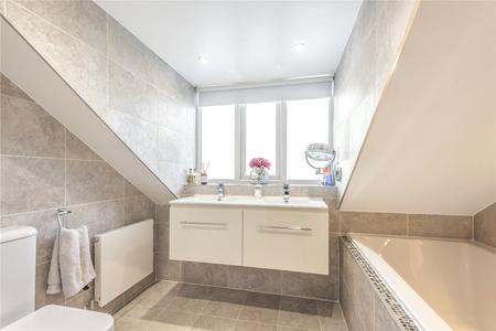 under offer dukes close london 8763 - Gibbs Gillespie