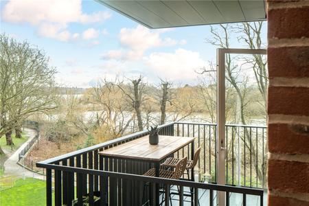for sale hendon waterside london 73557 - Gibbs Gillespie