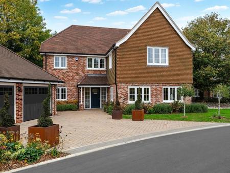 for sale millside grange london 72574 - Gibbs Gillespie