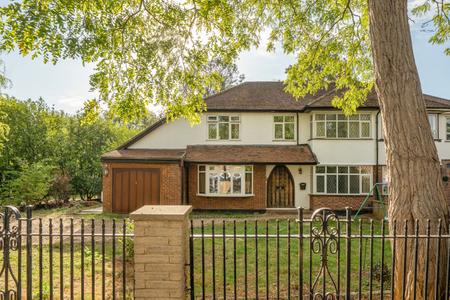 for sale frays avenue london 76539 - Gibbs Gillespie