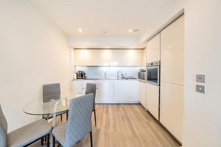 for sale garnet place london 72640 - Gibbs Gillespie