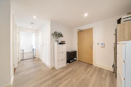 for sale garnet place london 72640 - Gibbs Gillespie