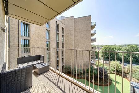 for sale garnet place london 72640 - Gibbs Gillespie