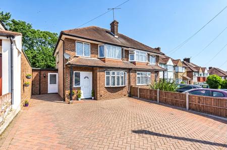 for sale honeycroft hill london 12209 - Gibbs Gillespie