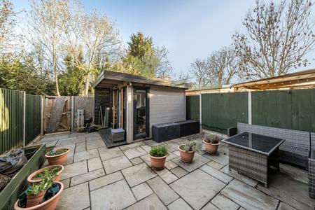 for sale perry close london 39332 - Gibbs Gillespie