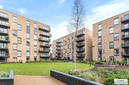 for sale grove court london 14009 - Gibbs Gillespie