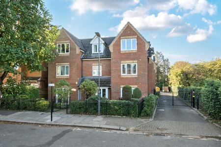 for sale birch view london 18724 - Gibbs Gillespie
