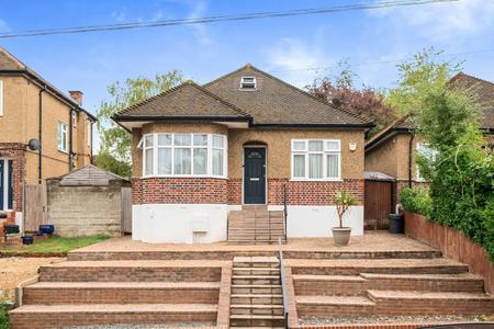 for sale highland road london 74512 - Gibbs Gillespie
