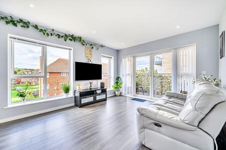for sale henbury way london 76294 - Gibbs Gillespie