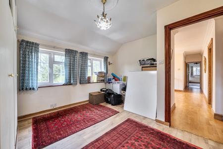 for sale wolsey road london 68586 - Gibbs Gillespie