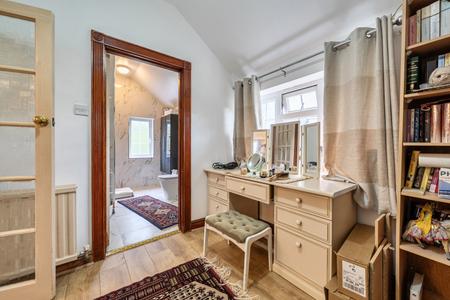 for sale wolsey road london 68586 - Gibbs Gillespie