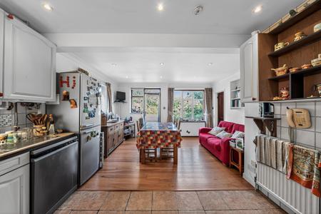 for sale cranbourne road london 67708 - Gibbs Gillespie