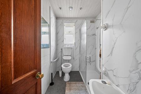 for sale cranbourne road london 67708 - Gibbs Gillespie