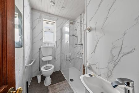 for sale cranbourne road london 67708 - Gibbs Gillespie