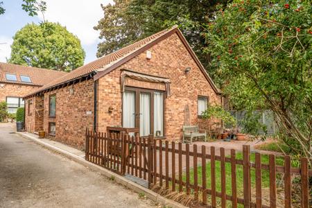 for sale welcote drive london 63842 - Gibbs Gillespie