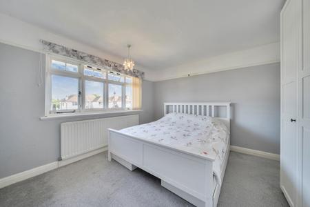 for sale raglan gardens london 57572 - Gibbs Gillespie