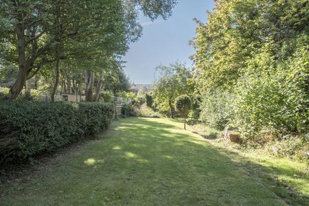 for sale raglan gardens london 57572 - Gibbs Gillespie