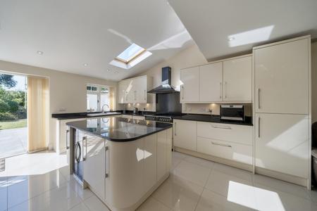 for sale raglan gardens london 57572 - Gibbs Gillespie